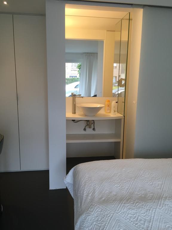 Guesthouse Poppies , Free Parking Oostende Dış mekan fotoğraf