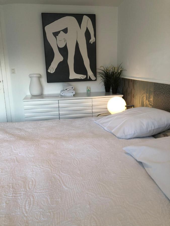 Guesthouse Poppies , Free Parking Oostende Dış mekan fotoğraf