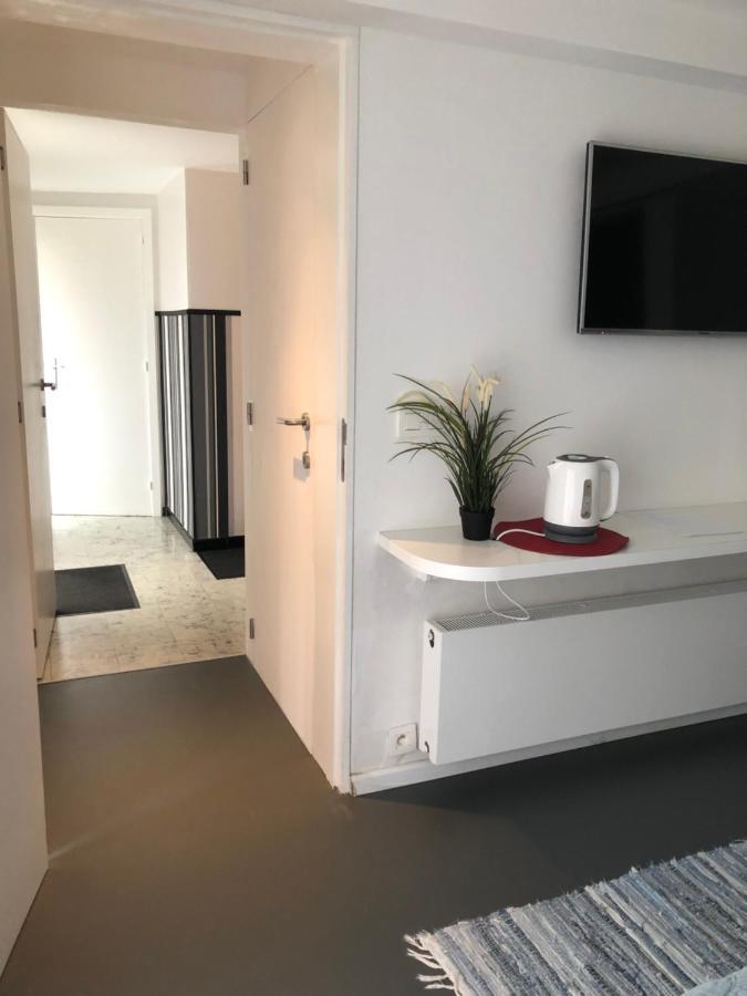 Guesthouse Poppies , Free Parking Oostende Dış mekan fotoğraf